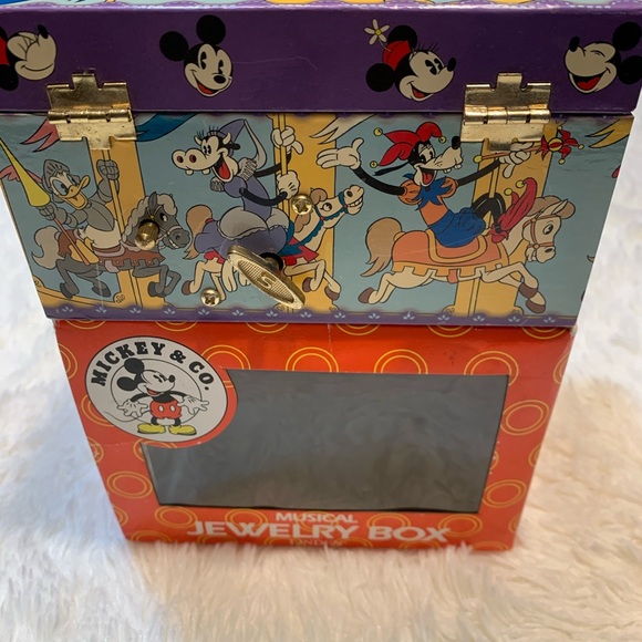 Vintage Musical Mickey & Co. Jewelry Box. - Picture 6 of 11